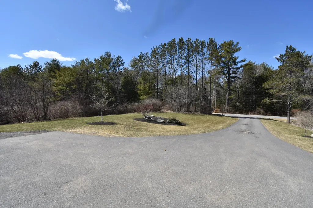 57 W Merrill Road Topsham ME 04086