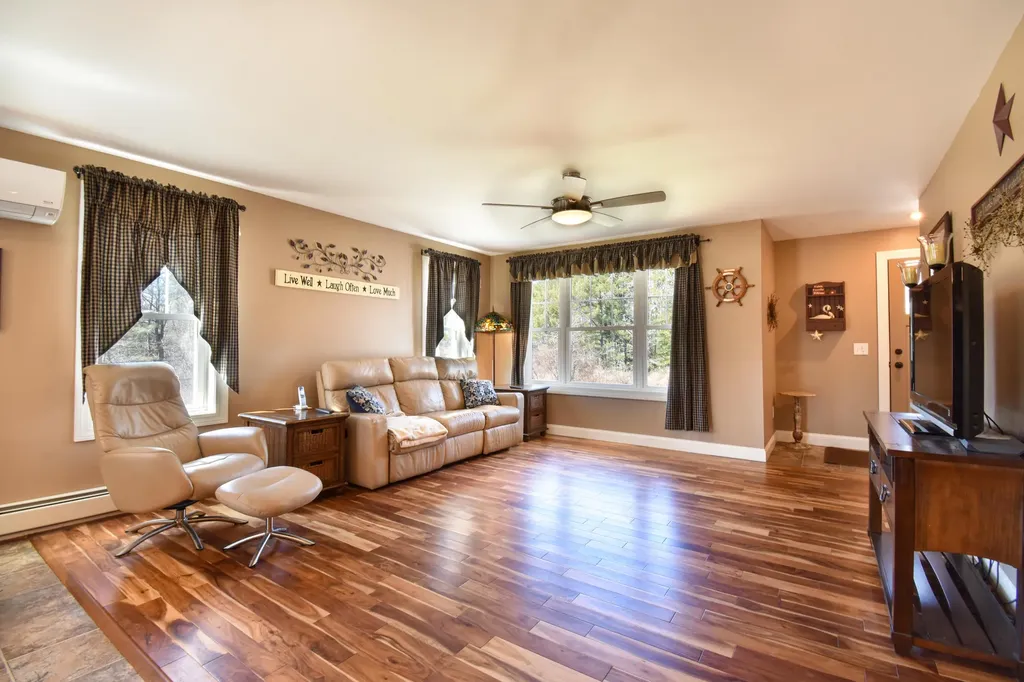 57 W Merrill Road Topsham ME 04086