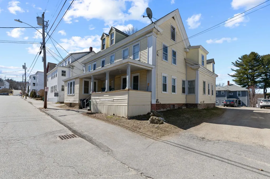 60 Bradbury Street Biddeford ME 04005