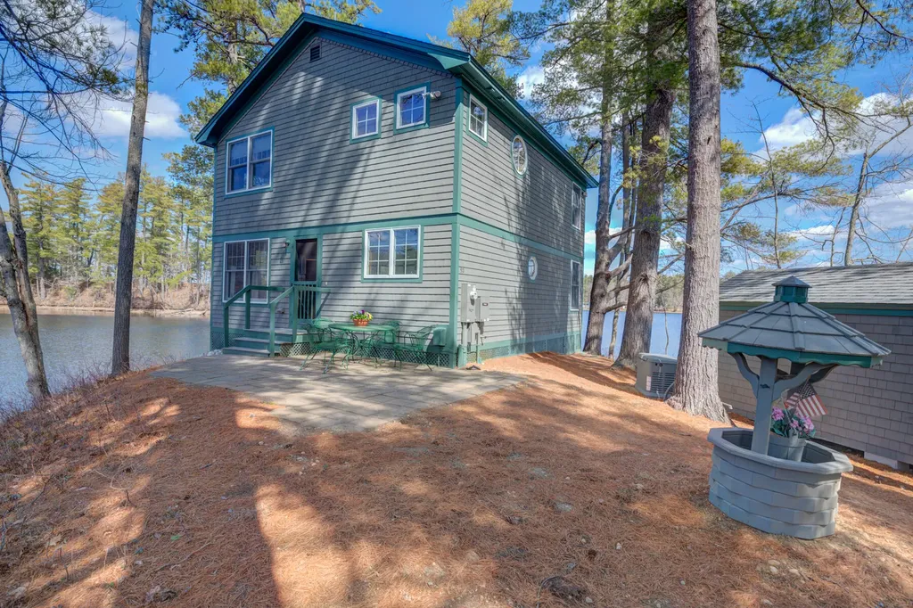 92 West Second Street North Berwick ME 03906