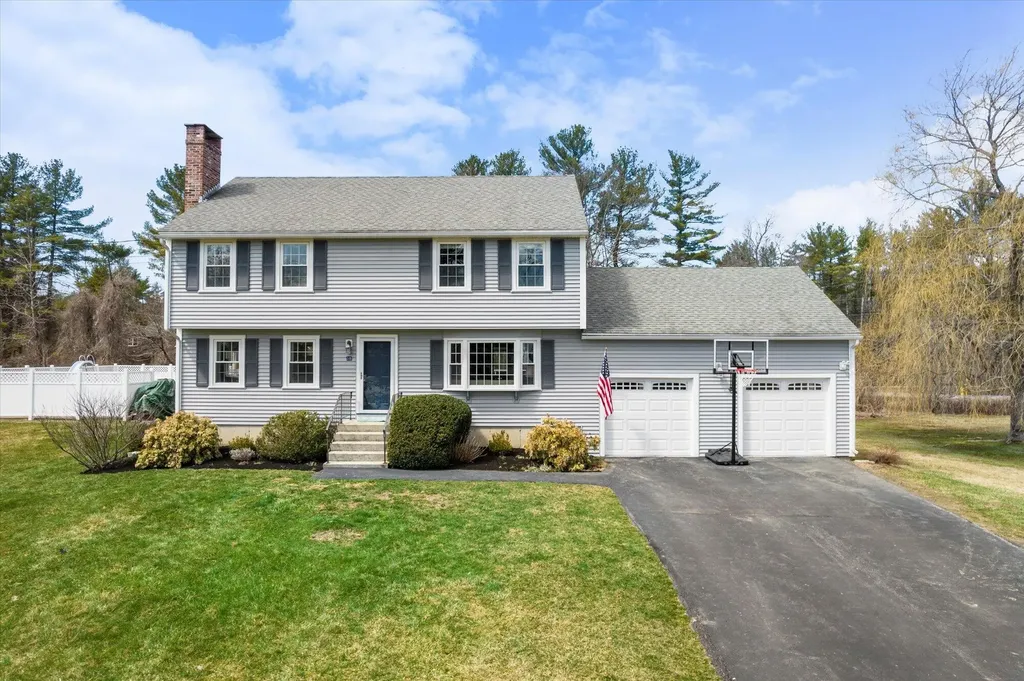 30 Salt Water Drive York ME 03909