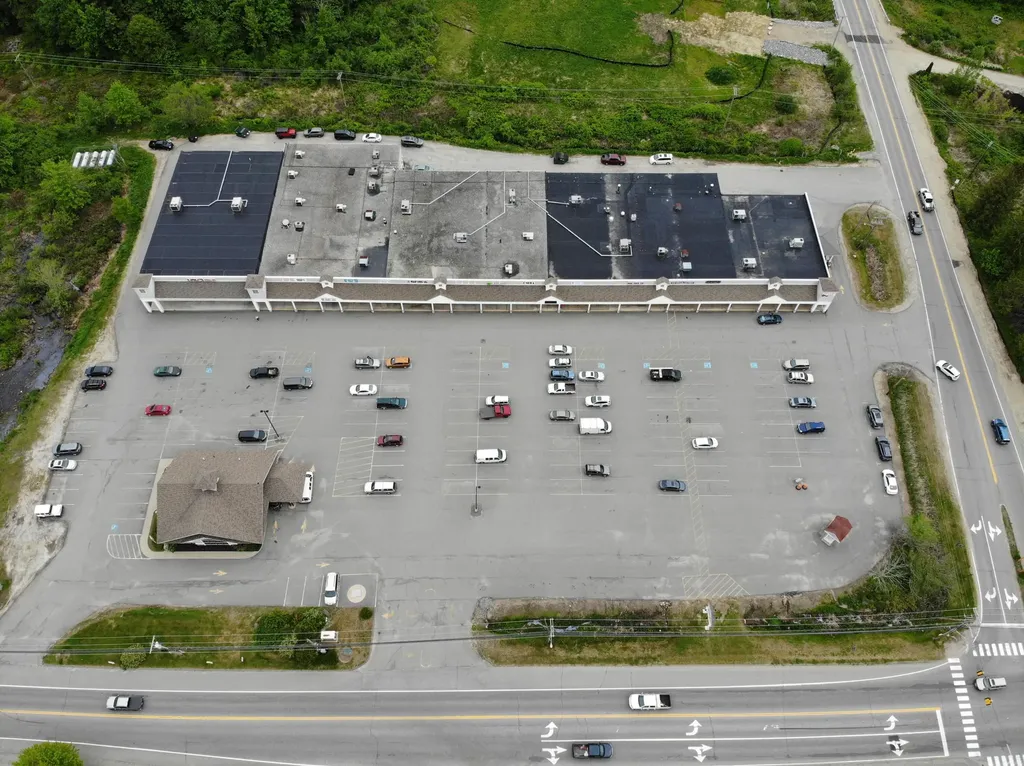 185 Townsend Avenue Boothbay Harbor ME 04538