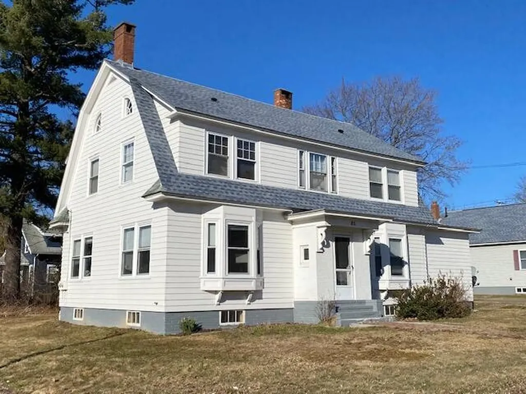 85-89 Eastern Avenue Augusta ME 04330