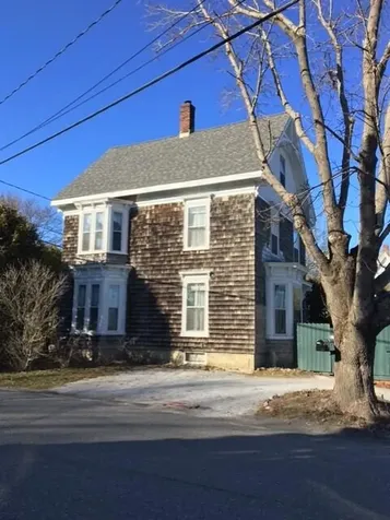 9 Warren Street Rockland ME 04841
