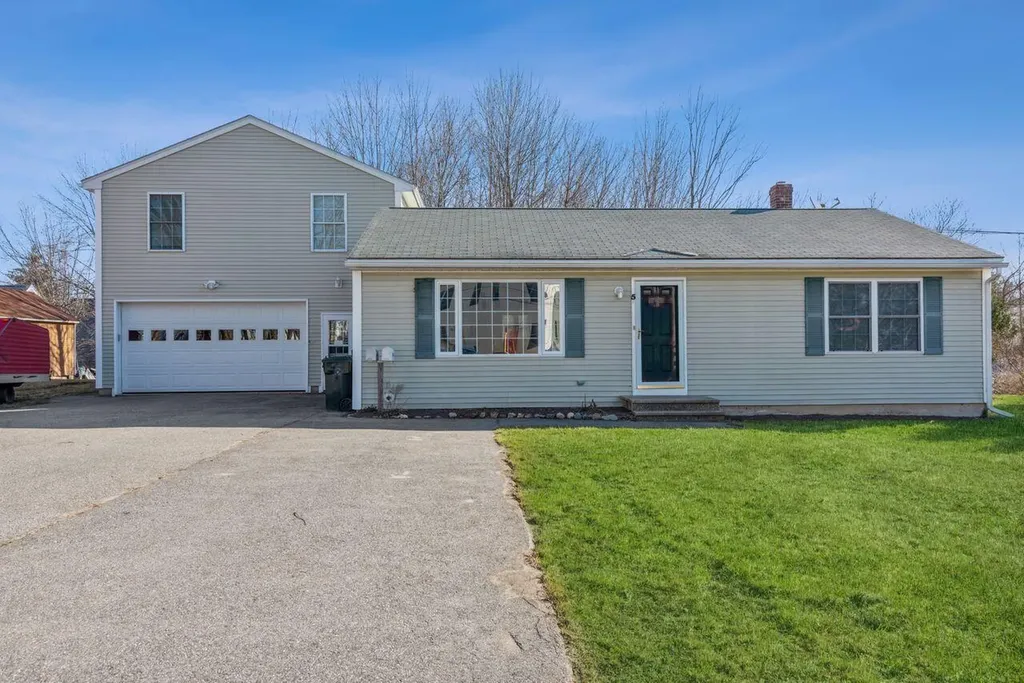 5 Birch Hill Lane Saco ME 04072