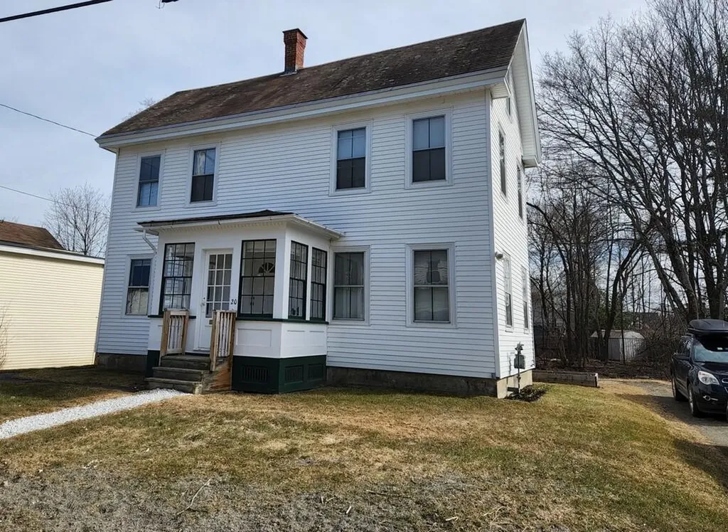 20 Willow Street Old Town ME 04468