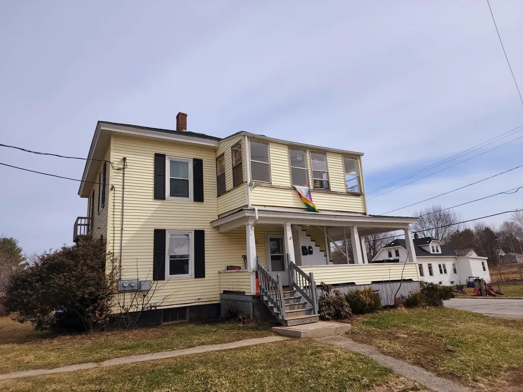89 Rideout Avenue Lewiston ME 04240