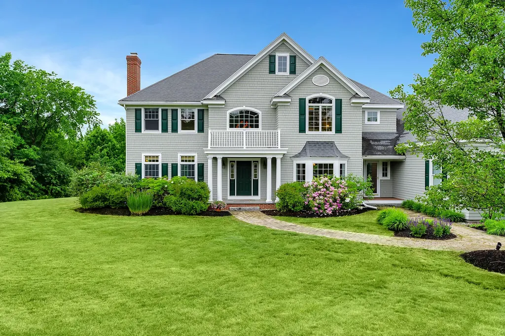 14 Ladyslipper Lane Falmouth ME 04105