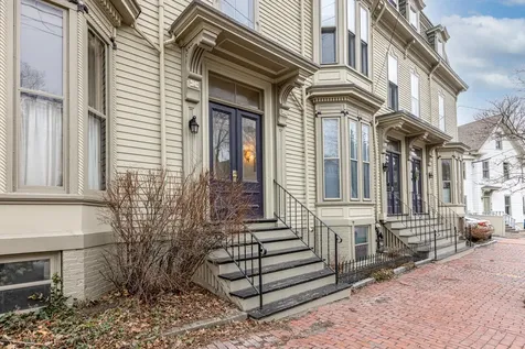 256 Vaughan Street Portland ME 04102