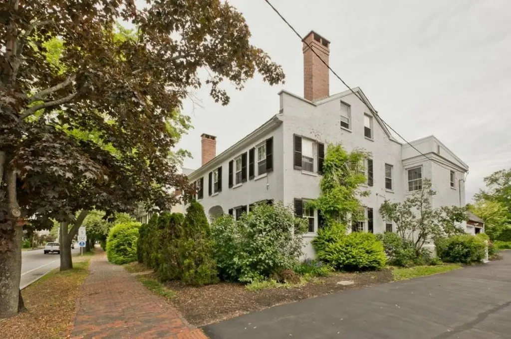 15 North Street Saco ME 04072