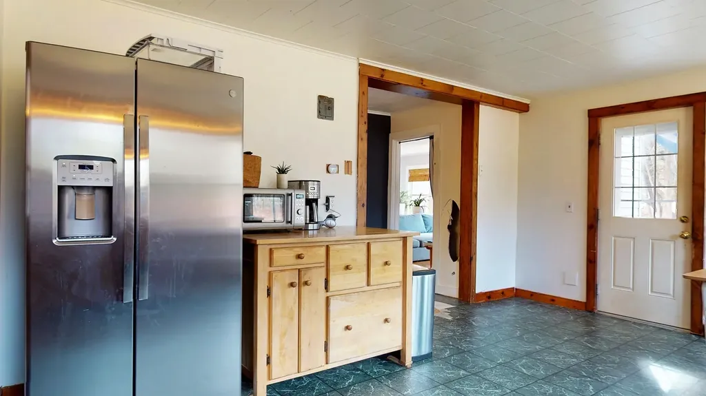 82 Whitten Hill Road Kennebunkport ME 04046