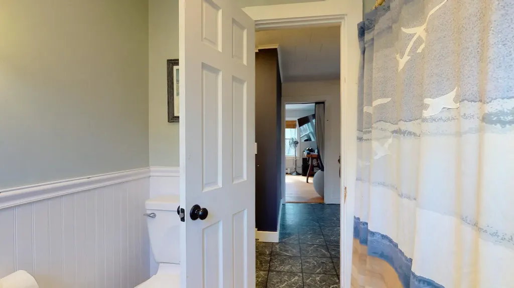 82 Whitten Hill Road Kennebunkport ME 04046