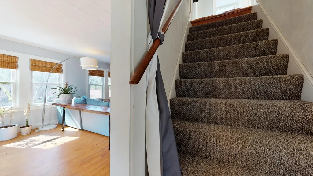 82 Whitten Hill Road Kennebunkport ME 04046