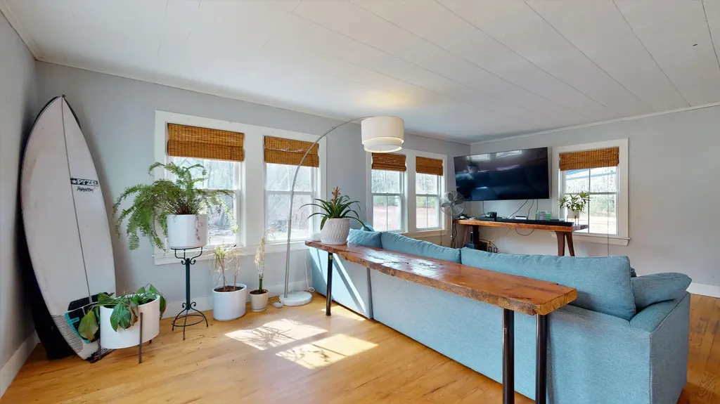 82 Whitten Hill Road Kennebunkport ME 04046