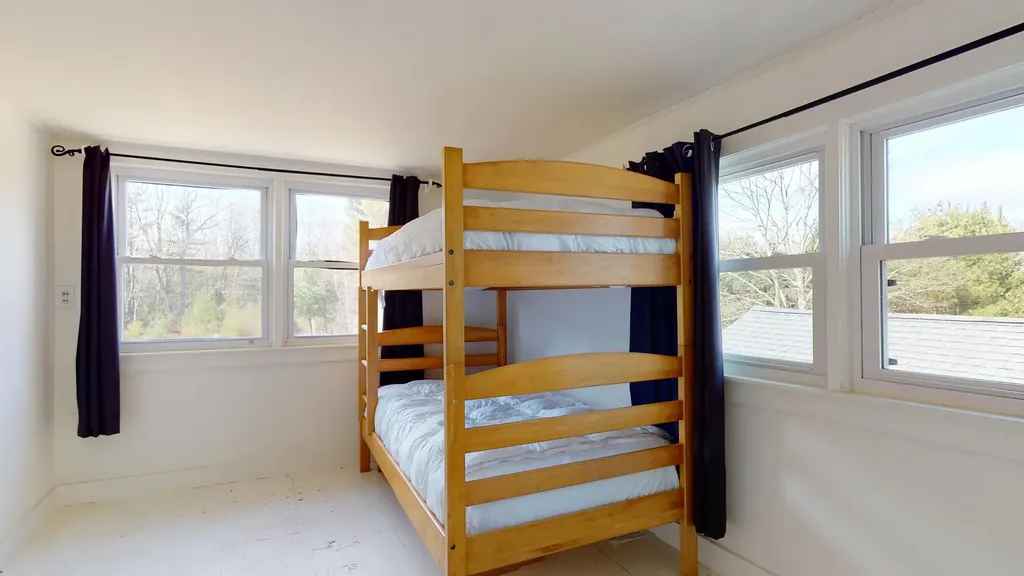 82 Whitten Hill Road Kennebunkport ME 04046