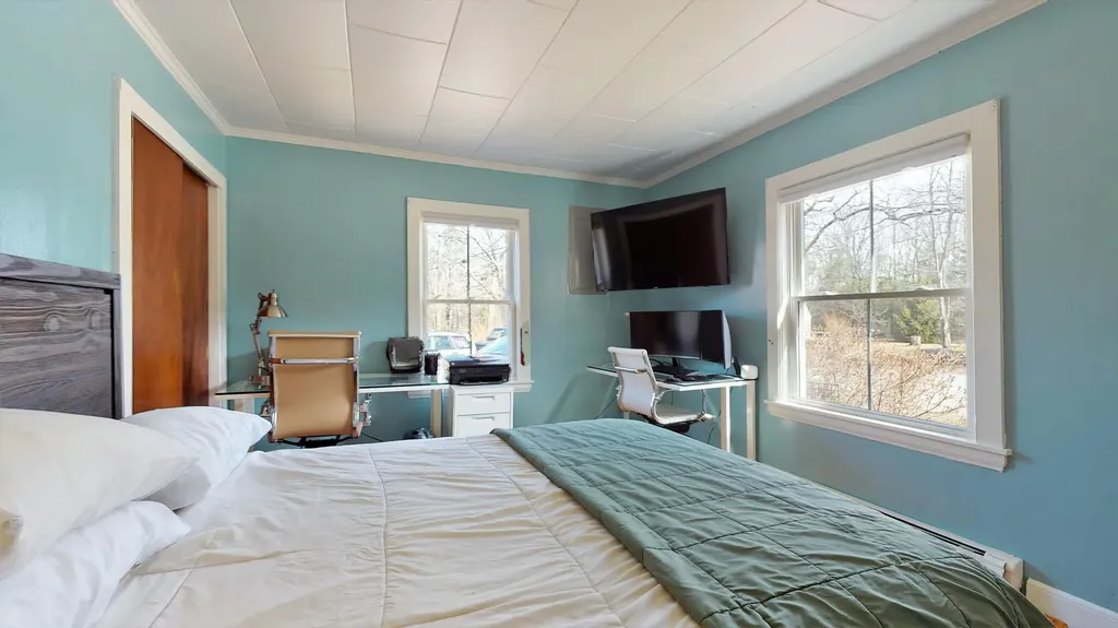82 Whitten Hill Road Kennebunkport ME 04046