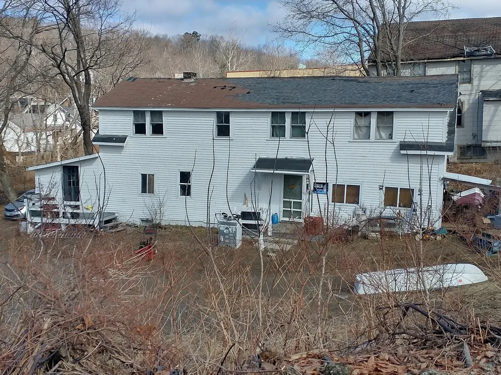 39 Spring Street Dexter ME 04930