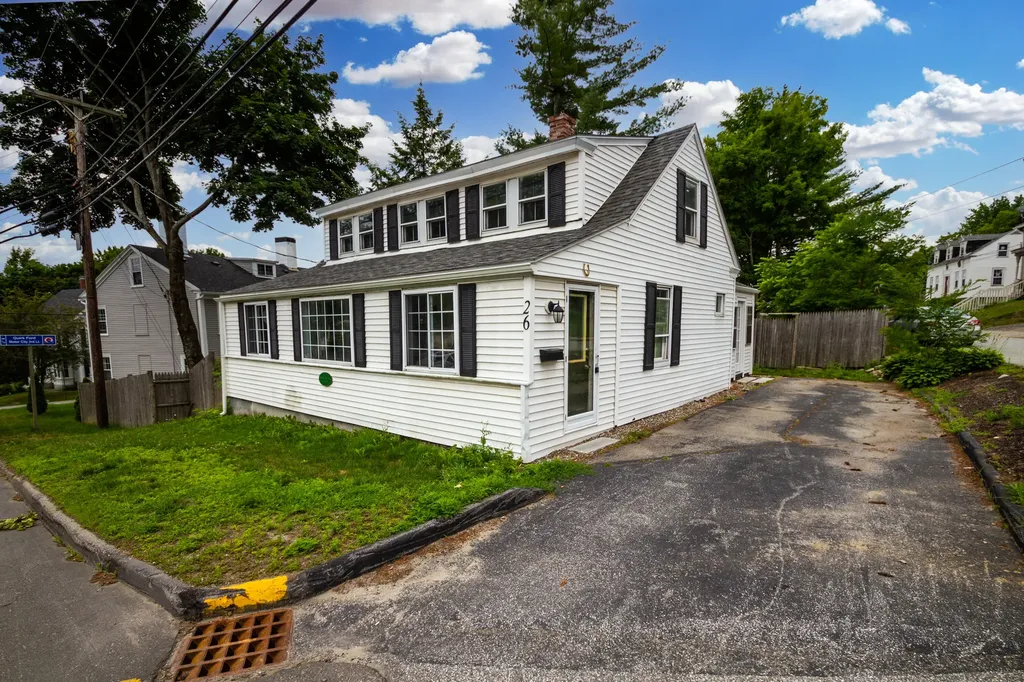 26 Winthrop Street Hallowell ME 04347
