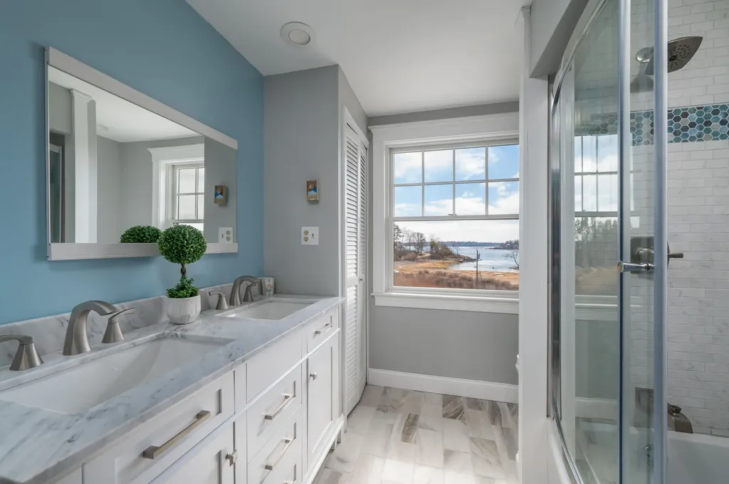 15 Algonac Road York ME 03902