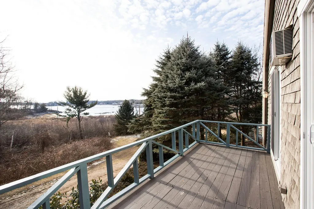 15 Algonac Road York ME 03902