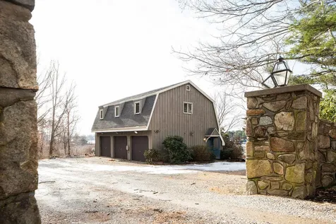 15 Algonac Road York ME 03902