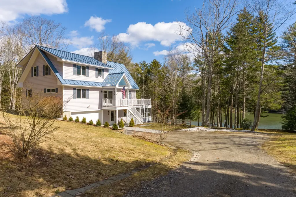 84 Whistlers Cove Road West Bath ME 04530