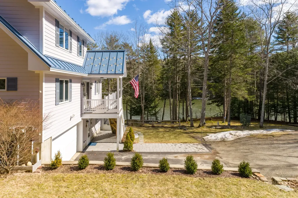 84 Whistlers Cove Road West Bath ME 04530
