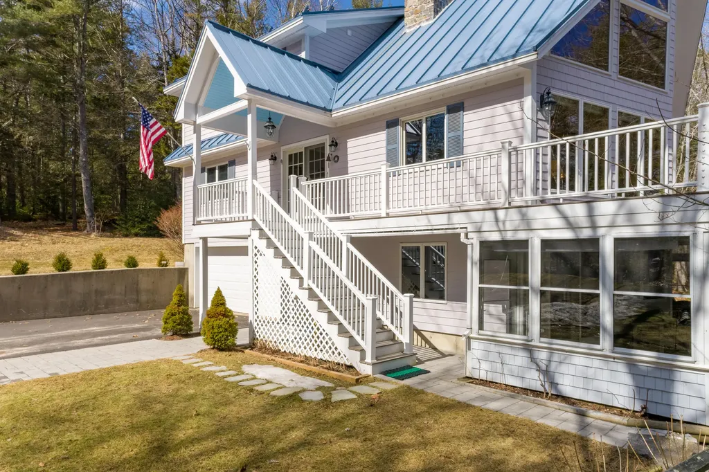 84 Whistlers Cove Road West Bath ME 04530