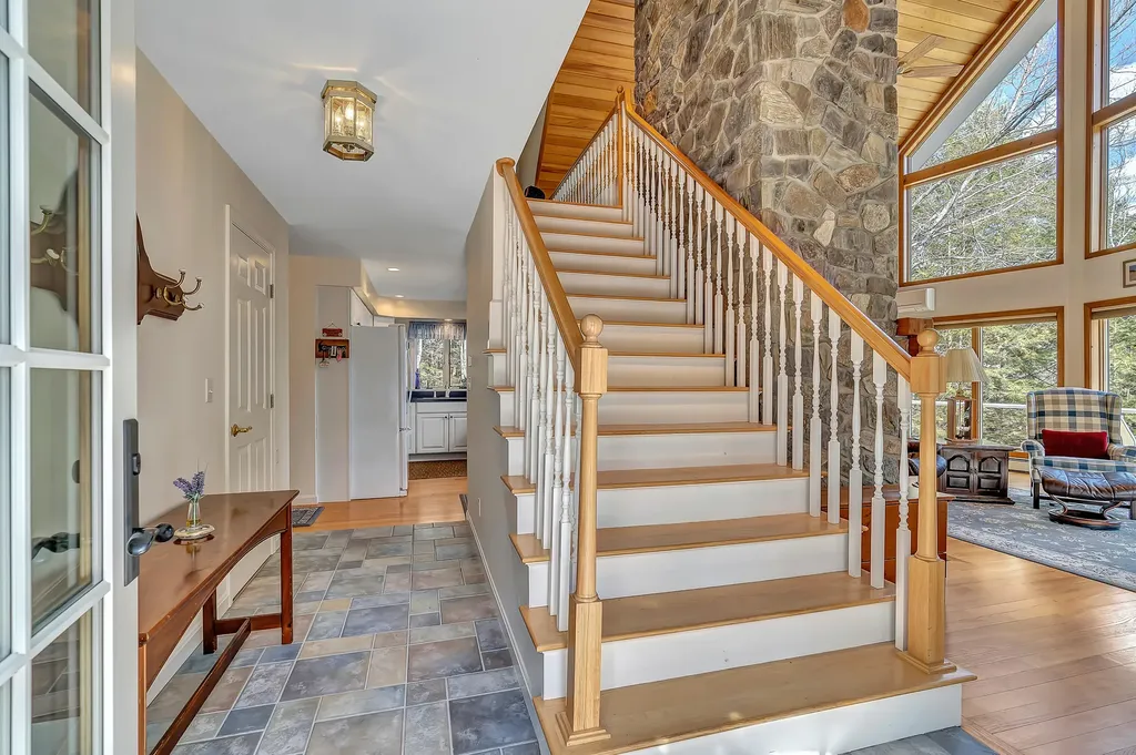 84 Whistlers Cove Road West Bath ME 04530