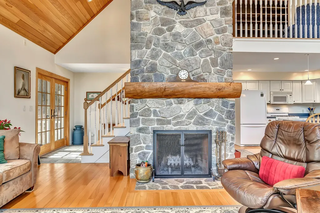 84 Whistlers Cove Road West Bath ME 04530