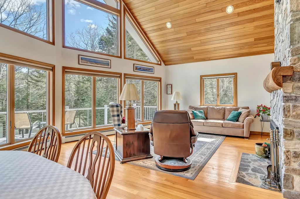 84 Whistlers Cove Road West Bath ME 04530