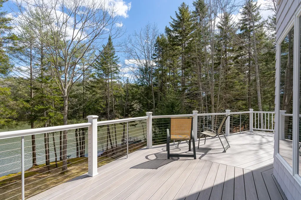 84 Whistlers Cove Road West Bath ME 04530