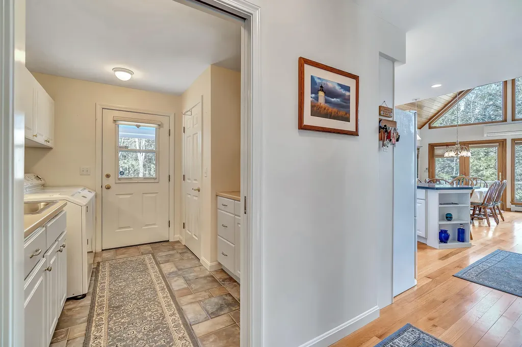 84 Whistlers Cove Road West Bath ME 04530