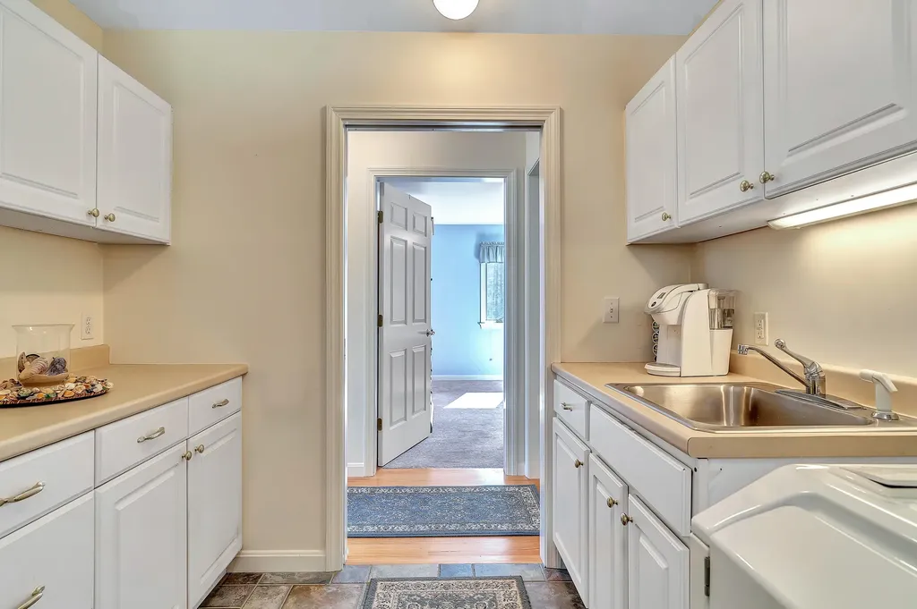 84 Whistlers Cove Road West Bath ME 04530
