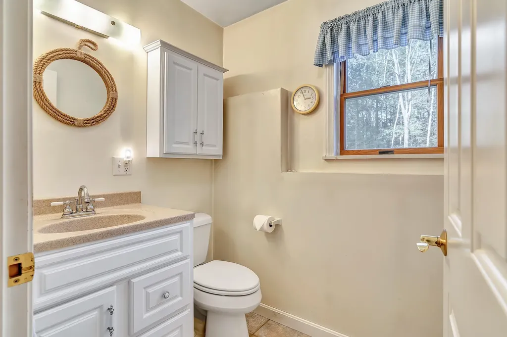 84 Whistlers Cove Road West Bath ME 04530