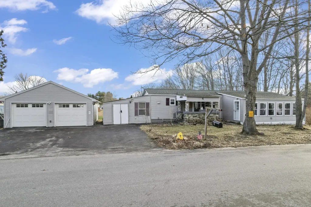 4 Franklin Street Lisbon ME 04250