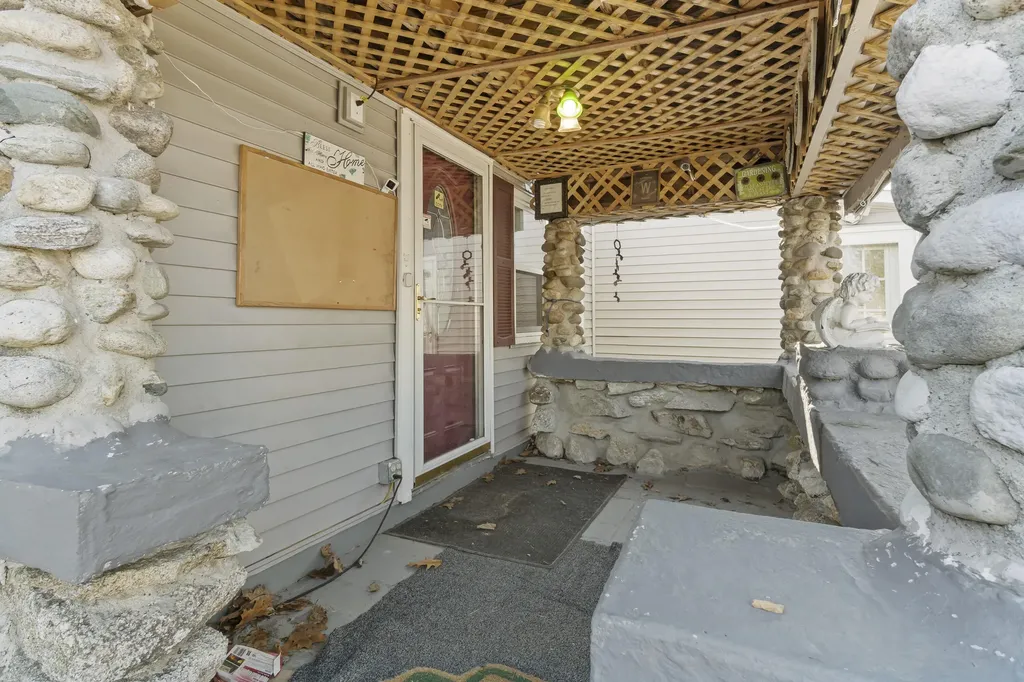 4 Franklin Street Lisbon ME 04250