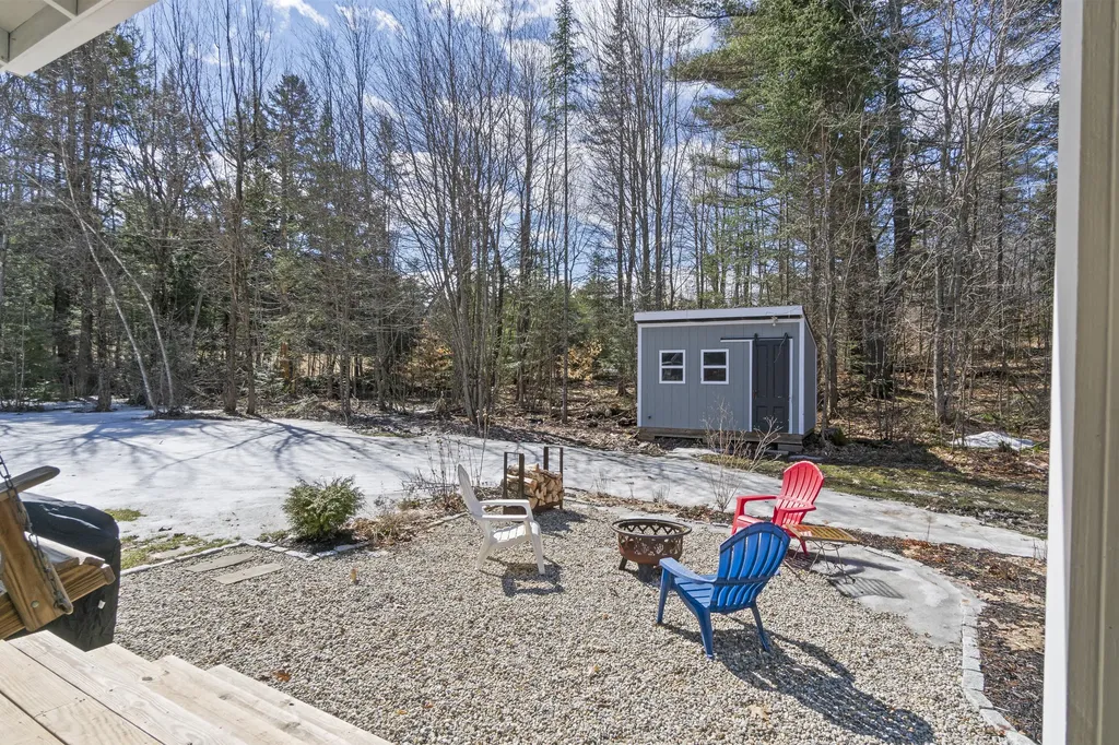82 Bowie Hill Road Durham ME 04222