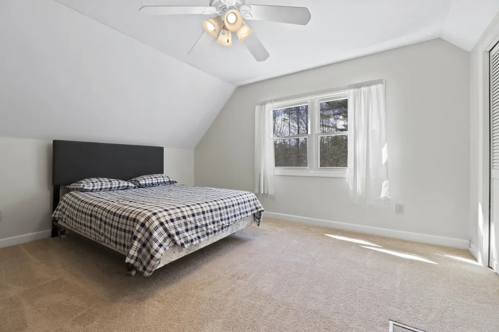 82 Bowie Hill Road Durham ME 04222