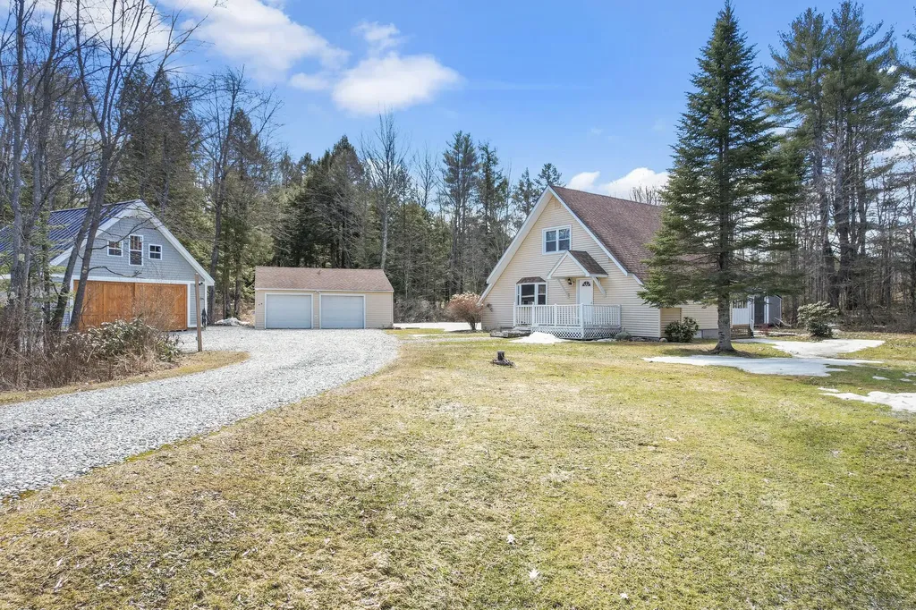 82 Bowie Hill Road Durham ME 04222