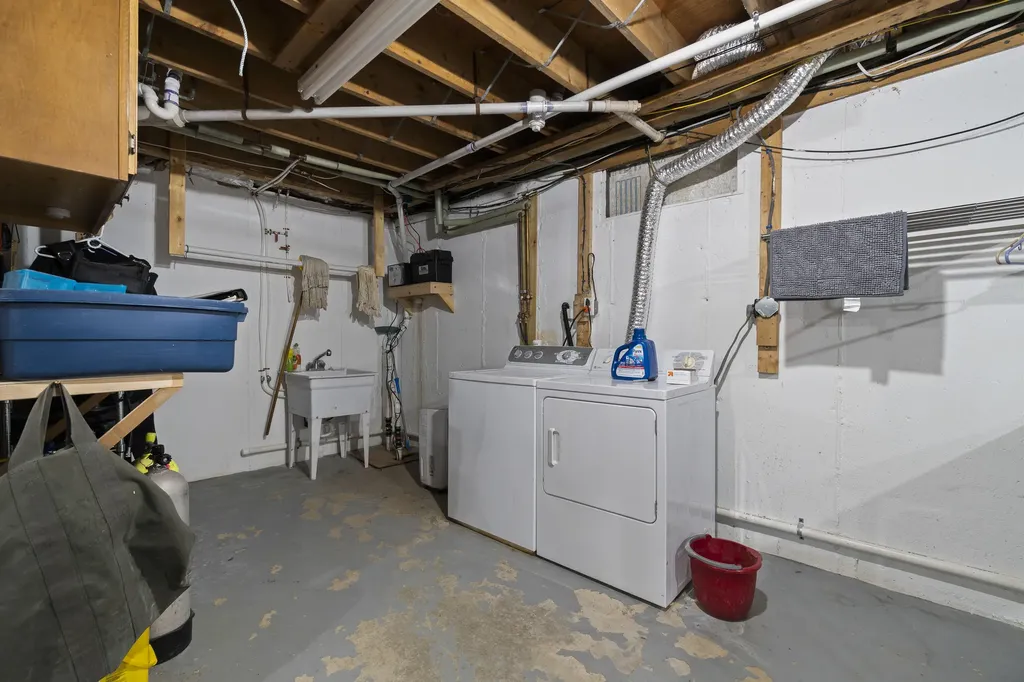 82 Bowie Hill Road Durham ME 04222
