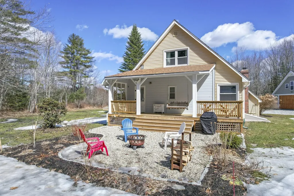 82 Bowie Hill Road Durham ME 04222