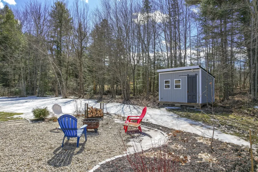 82 Bowie Hill Road Durham ME 04222