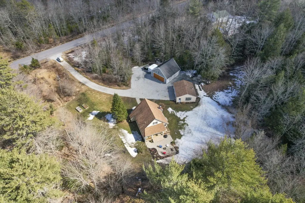 82 Bowie Hill Road Durham ME 04222