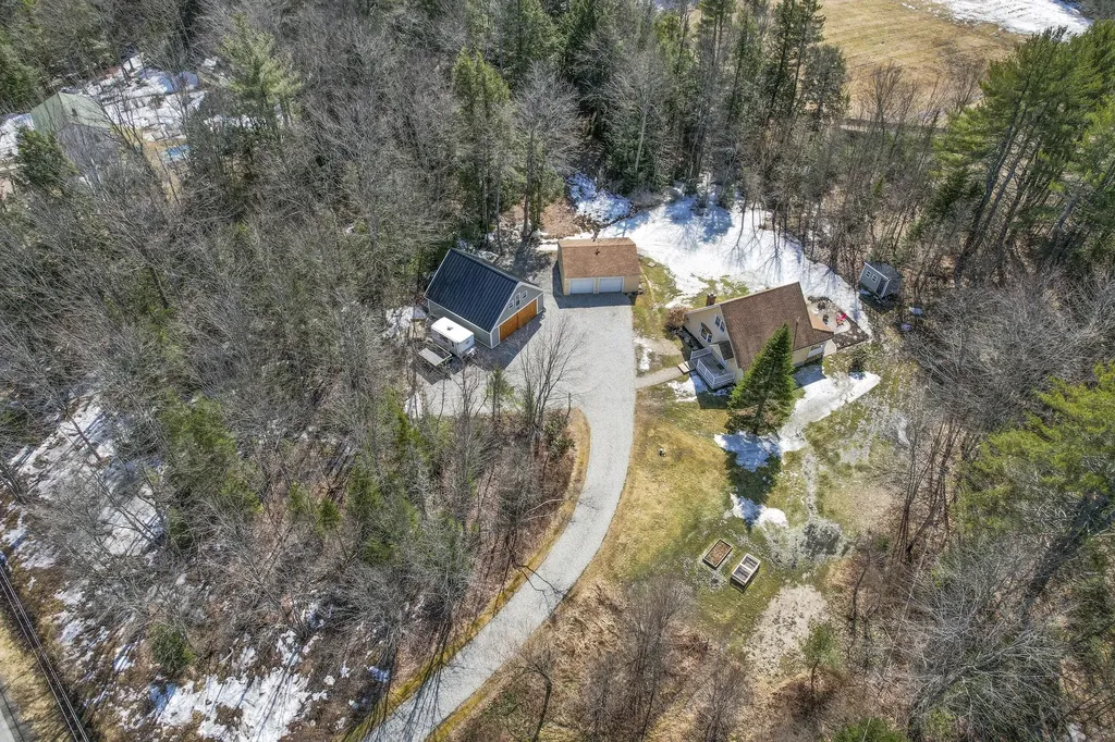 82 Bowie Hill Road Durham ME 04222