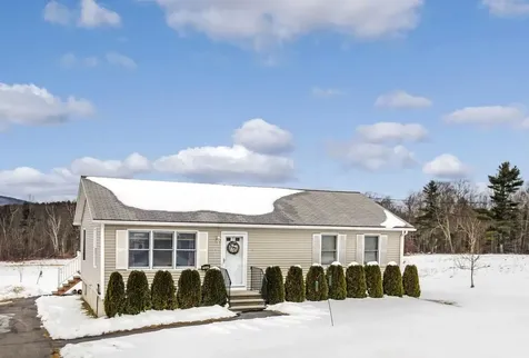 1053 Beach Road Lincolnville ME 04849