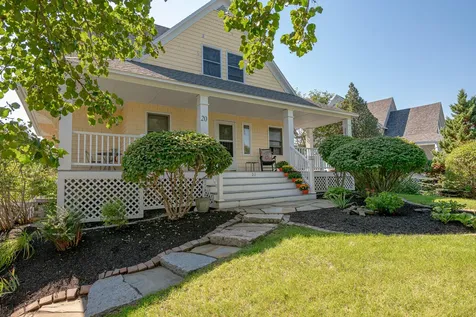 20 Willow Lane Portland ME 04102