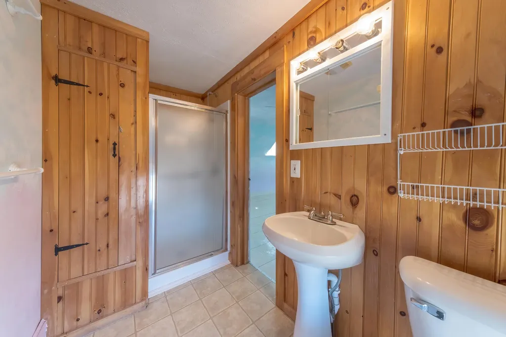 552 Main Street Damariscotta ME 04543