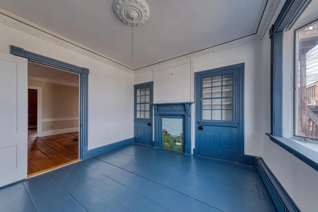 552 Main Street Damariscotta ME 04543