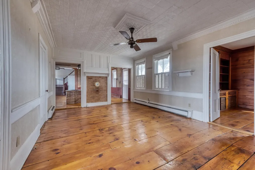 552 Main Street Damariscotta ME 04543
